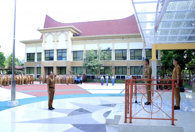 Pimpin Apel Gabungan, Bupati Kampar Tekankan Disiplin, Integritas dan Pelayanan Maksimal