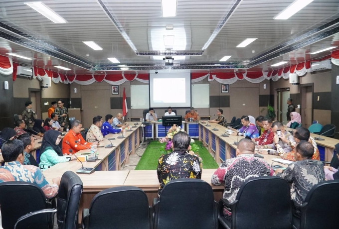 Bupati Kampar Pimpin Langsung Rapat Persiapan Penyaluran Bantuan Pangan