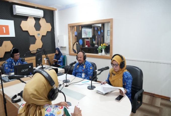 Wakil Bupati Kampar Hadiri Dialog Interaktif di RRI Terkait Peluncuran Koperasi Merah Putih