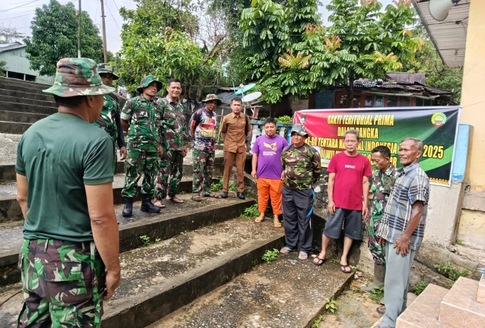 Dalam Rangka HUT TNI Ke-80, Angota Koramil 01/Bkn Gelar Karya Bakti di Mushola