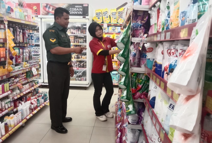 Situasi Aman Dan Kondusif, Babinsa Patroli Di Seputaran Wilayah Atau Desa Binaan