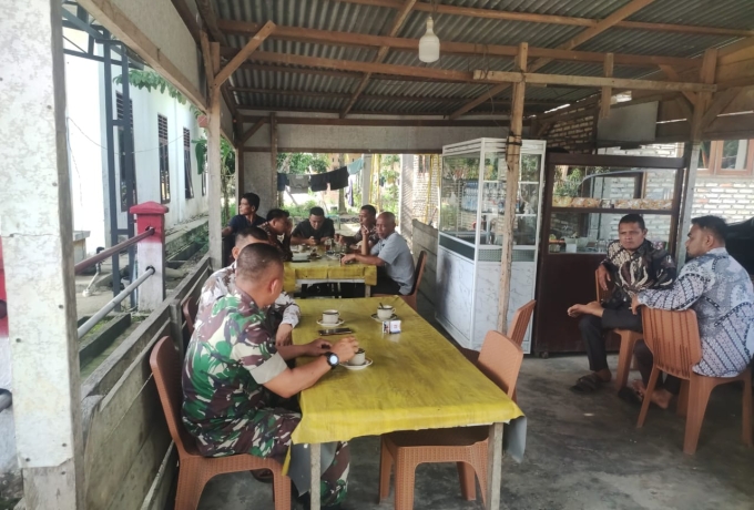 Raih Hati Masyarakat Dan Wujudkan Keakraban, Babinsa Komsos Dengan Warga Binaan