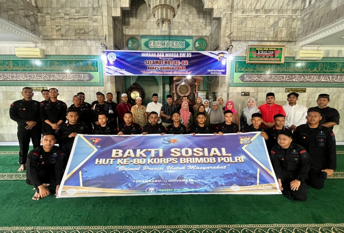 Sambut HUT Ke 80 Korbrimob Polri, Brimob Riau laksanakan goro dan berikan bibit pohon Green Policing