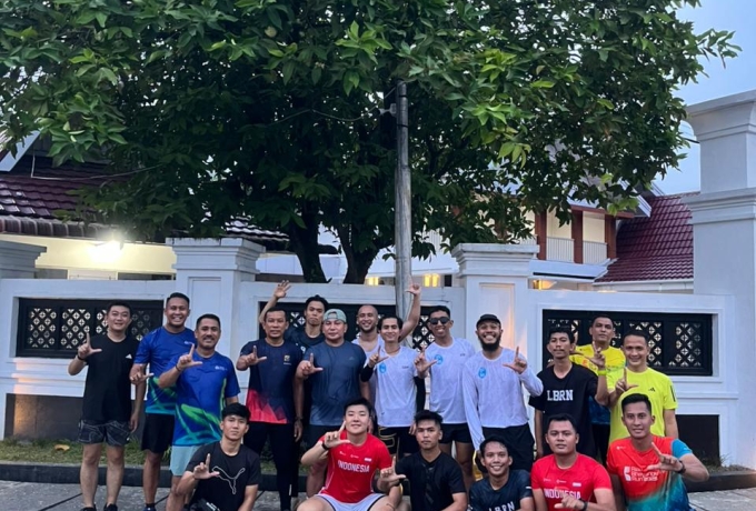 HUT ke-80, Brimob Polda Riau Gelar Lomba Lari Berkelompok 8 KM