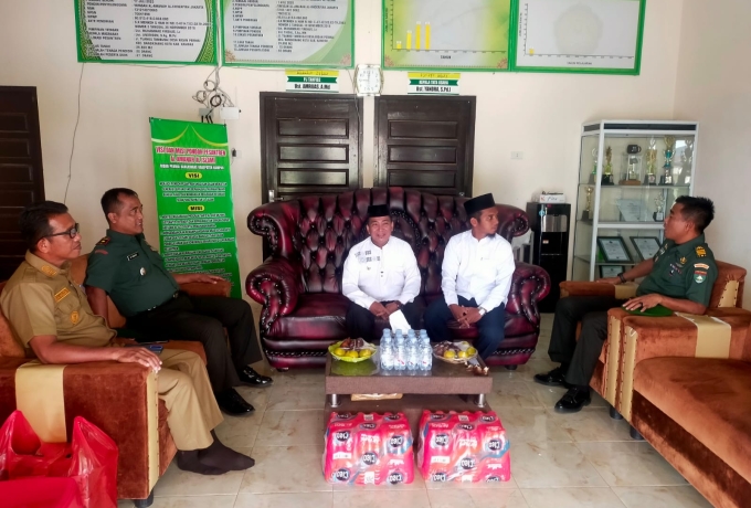 Danramil 01/Bkn Bersama Kades Ridan Permai Komsos Dengan Tokoh Agama