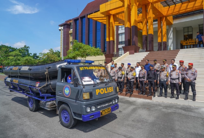 Polda Riau Kerahkan 290 Personel Bantu Penanganan Bencana di Sumbar