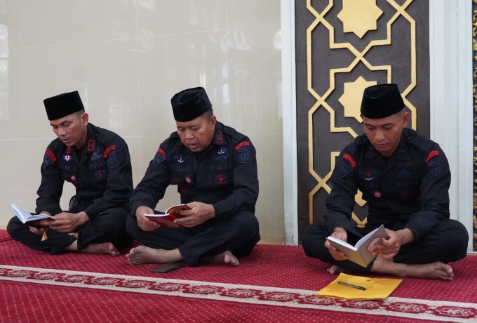 Detasemen Gegana Sat Brimob Polda Riau Gelar Doa Bersama dalam Rangka HUT ke-51