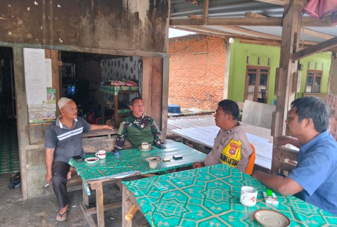 Babinsa dan Bhabinkamtibmas Tambusai Ajak Warga Masyarakat Jaga Keamanan Lingkungan