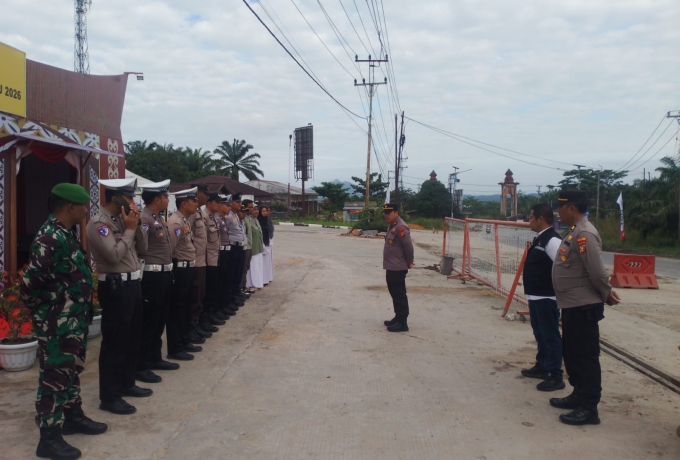 Apel Pagi Pengamanan Natal dan Tahun Baru Tahun 2025 di Pos Pelayanan Terpadu Batu Bersurat 