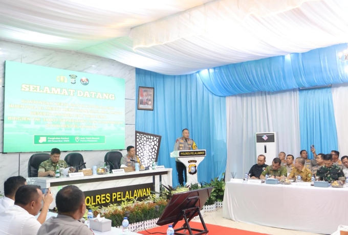 Kapolda Riau dan Danrem WB, Sepakat Dorong Penyelesaian Konflik TNTN Secara Humanis dan Kolaboratif