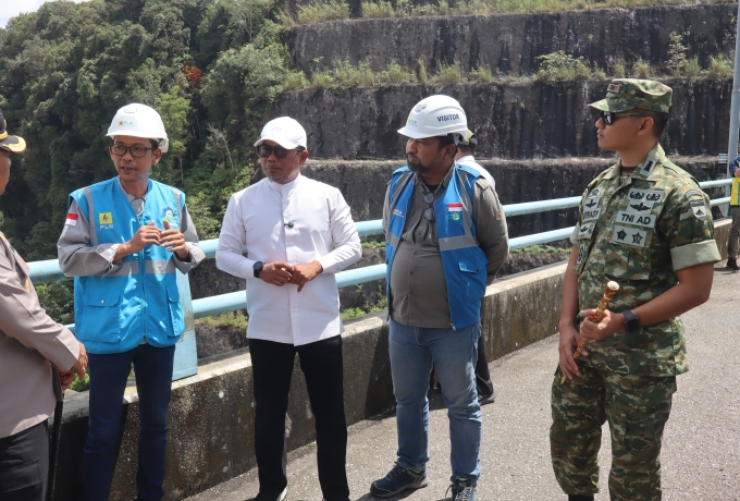 Antisipasi Banjir, Dandim 0313/kpr bersama Bupati Pelalawan Tinjau Debit Air Waduk PLTA Koto Panjang