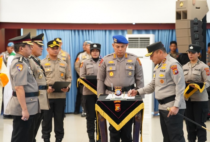 Kapolda Irjen Herry Heryawan Pimpin Sertijab, Ini Susunan Pejabat Baru Polda Riau