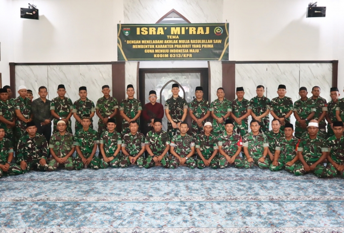 Kodim 0313/KPR Gelar Peringatan Isra' Miraj, Teladani Akhlak Rasulullah SAW, Bentuk Prajurit Prima