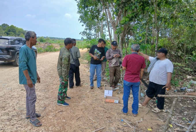 Jalin Kedekatan dengan Warga, Babinsa Sertu Nurhajis Aktif Laksanakan Komsos di Wilayah Binaan