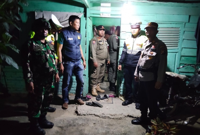 Ciptakan Situasi Kondusif Jelang Ramadan, Babinsa dan Polsek Pangkalan Kuras Lakukan Razia