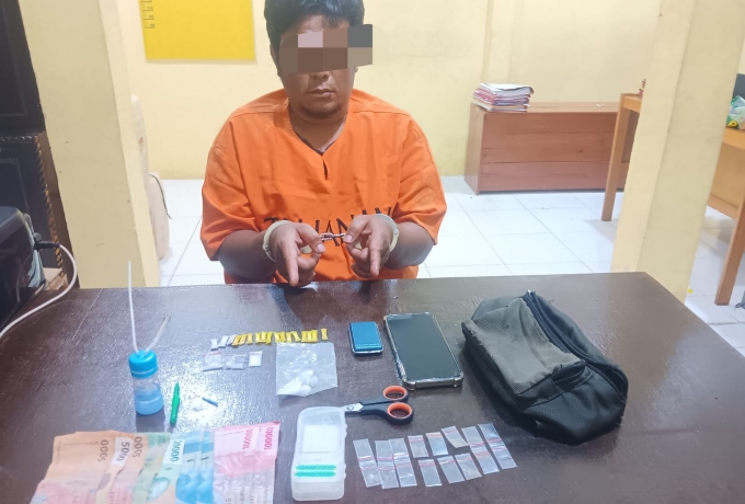 Polsek XIII Koto Kampar Tangkap Pelaku Narkoba di Rumah Kosong Sedang Menunggu Pembeli