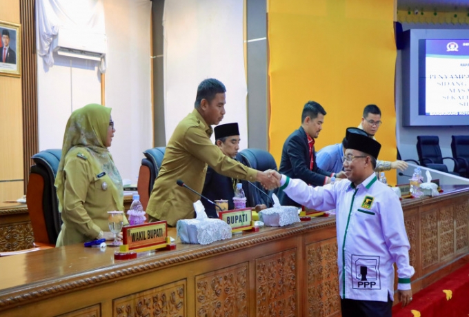 Bupati Kampar Hadiri Rapat Paripurna Penutupan dan Pembukaan Masa Reses Persidangan I DPRD Kampar