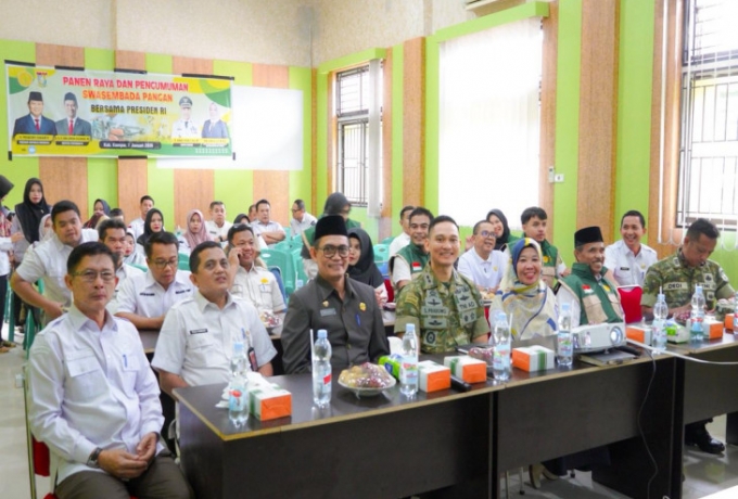 Melalui Zoomeeting, Pemkab Kampar Ikuti Panen Raya Bersama Presiden RI, Dukung Penuh Swasembada Pang