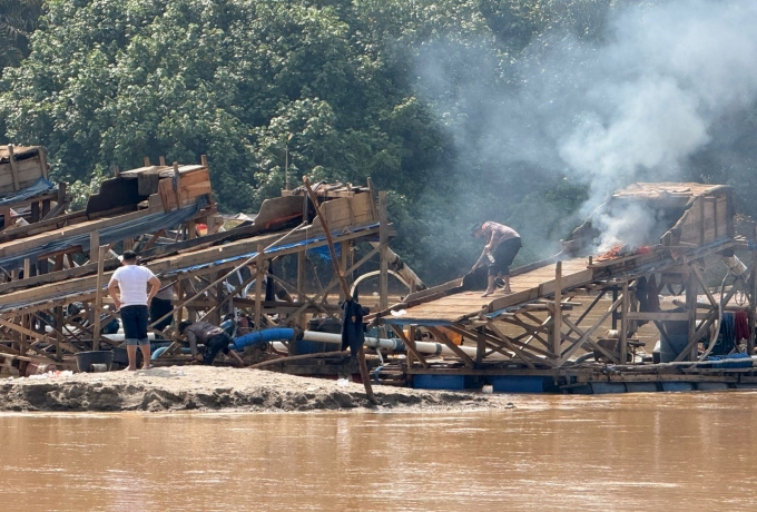 Polsek Cerenti Tertibkan 12 Rakit PETI Jenis Dompeng di Sungai Kuantan Desa Pulau Busuk