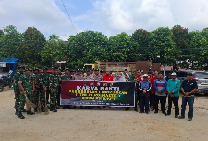 TNI-Polri Bersinergi Gelar Karya Bakti 