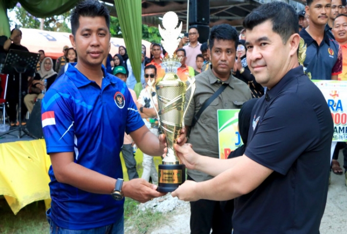Srigala Muda Siak Hulu Juara Pacu Sampan HUT ke-76 Kampar, Tampil Perkasa dan Dominasi Lomba