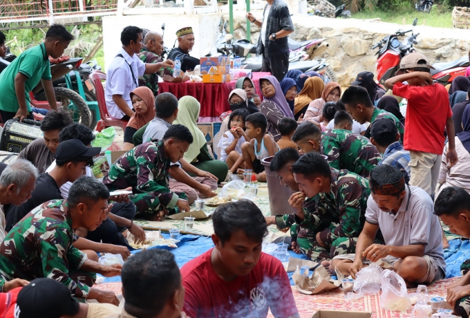 Sukacita Warga Batu Gajah Gelar Syukuran Jembatan Gantung Garuda, TNI dan Rakyat Bahu-Membahu