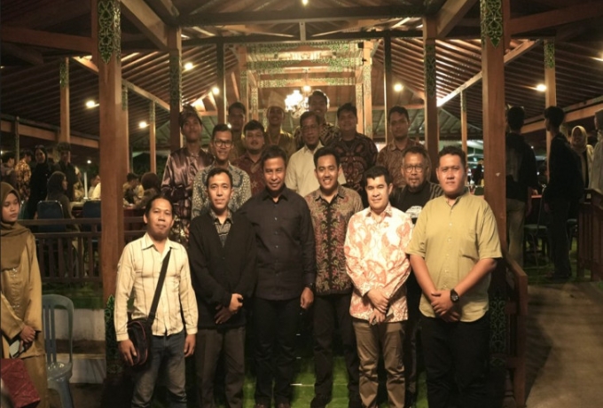 Bupati Kampar Lantik dan Kukuhkan Pengurus IPRY Komisariat Kampar di Yogyakarta