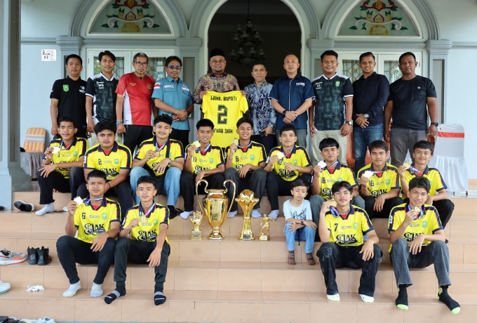Ketua KONI Siak Syamsurizal Terima Kepulangan Tim Juara Afkab Siak, Bangga Harumkan Nama Daerah
