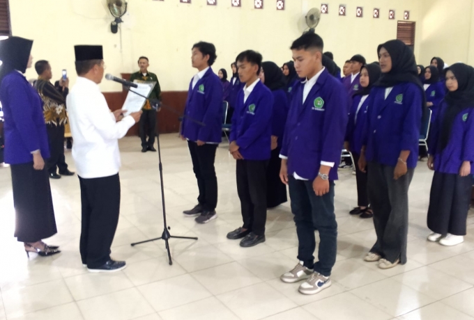 Ketua STIE Bangkinang Resmi Lantik Pengurus Organisasi Mahasiswa Periode 2025-2027