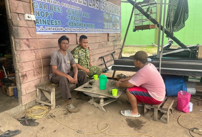 Peduli Dengan Generasi Muda, Babinsa Koramil 14/Kepenuhan Sosialisasikan Bahaya Narkoba