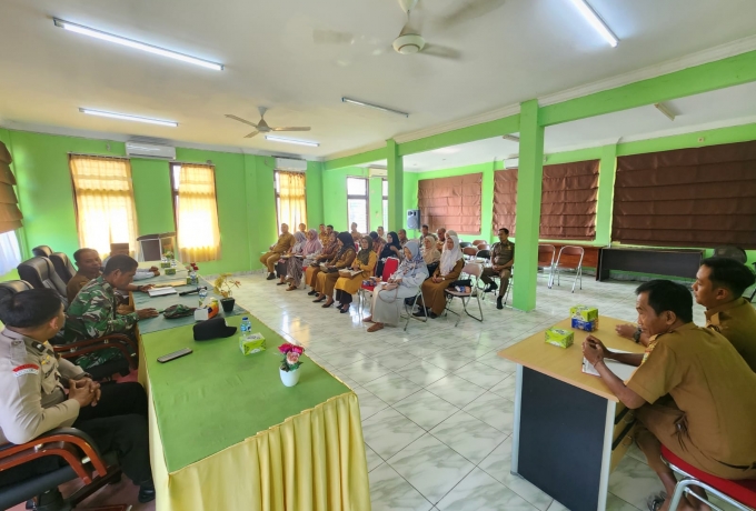 Babinsa Koramil 05/KK Hadiri Rapat Persiapan Hari Jadi Provinsi Riau Ke 69 dan HUT RI Ke 81