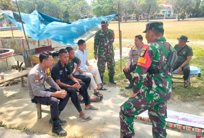 Babinsa Koramil 03/Bunut Bersama TNI-Polri Laksanakan Patroli Kamtibmas