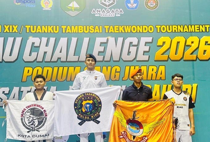 Bripda Al Amin Tumbangkan Lawan via KO, Atlet Brimob Riau Raih Emas Taekwondo