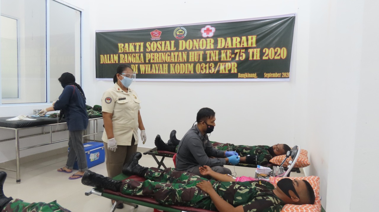 Hari ke II Jelang HUT TNI Ke-75, Kodim 0313/KPR Gelar Bhakti Sosial Donor Darah