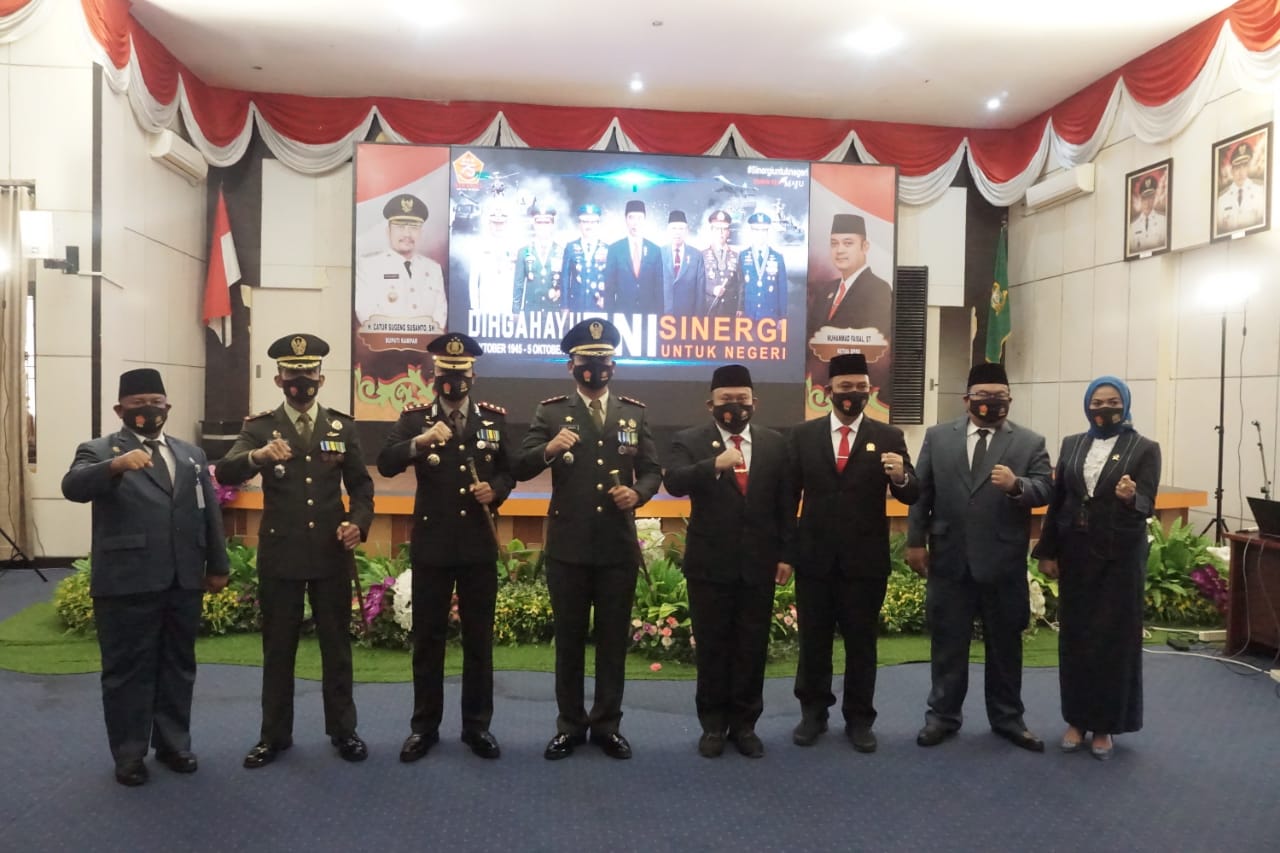Peringatan HUT Ke 75 TNI, Kodim 0313/KPR Gelar Upacara Virtual di Balai Bupati Kampar