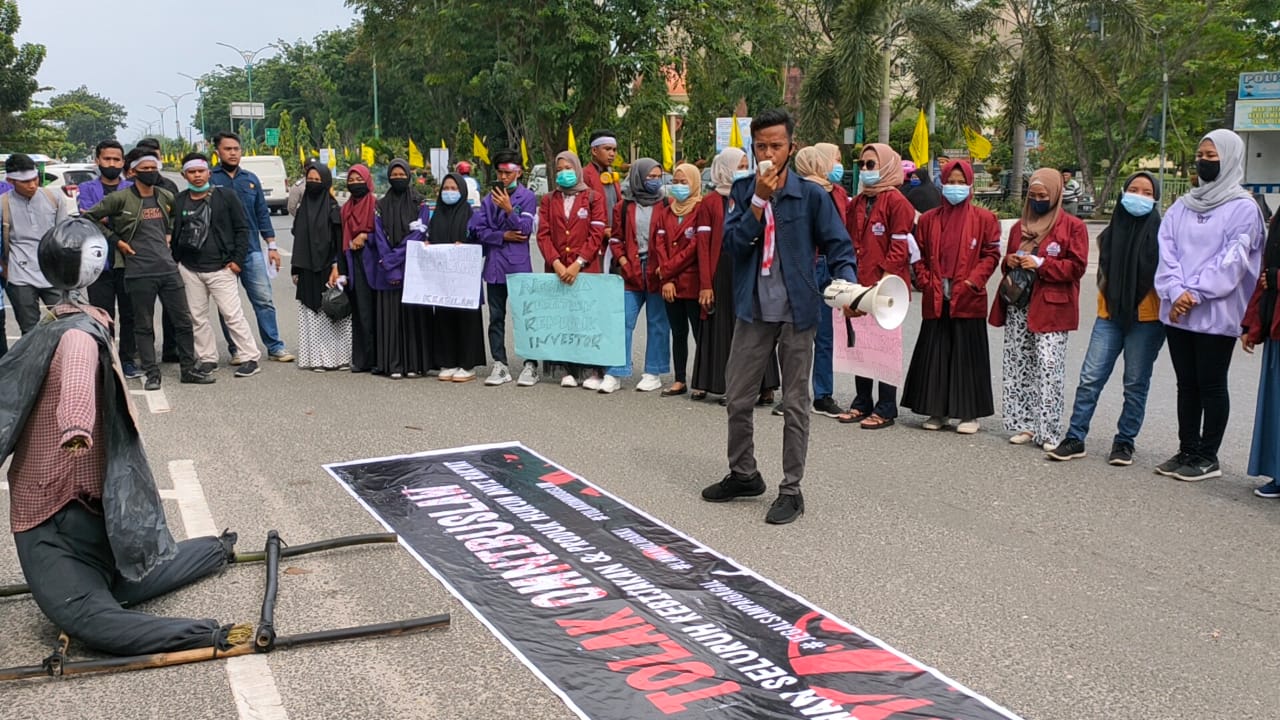 Gabungan Mahasiswa Kampar Gelar Unras Tolak UU Cipta Kerja dengan Tertib Tanpa Anarkis