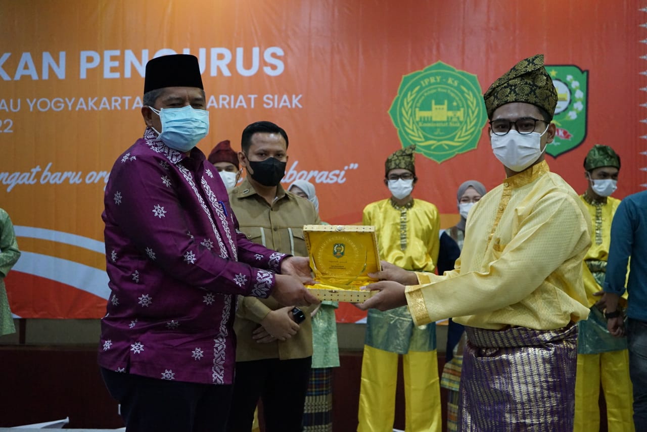 Lantik Pengurus IPRY-KS ini Kata Bupati Alfedri 
