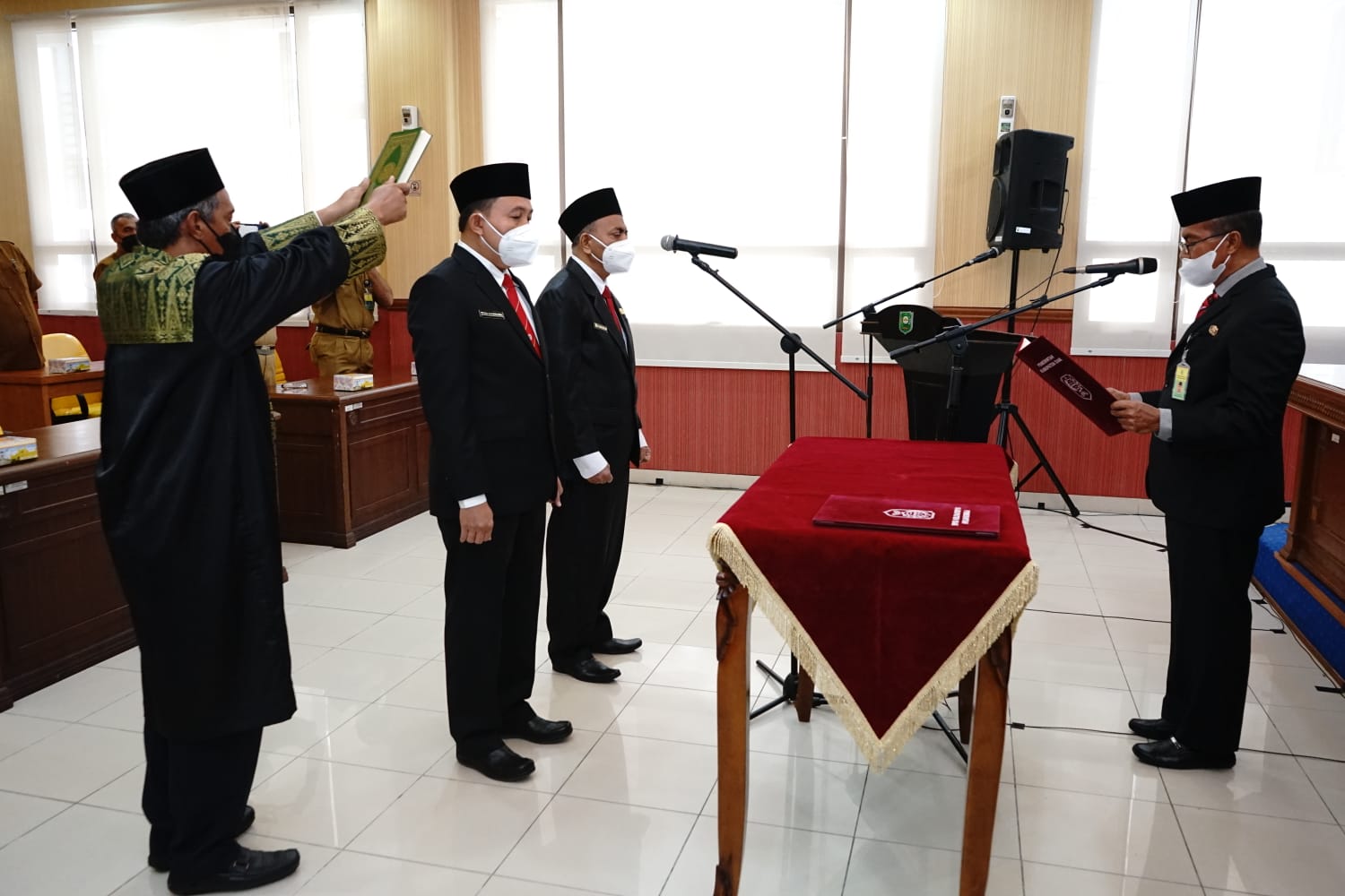Asisten Adum Jamaluddin Lantik Dua Pejabat Fungsional Dokter Ahli Utama
