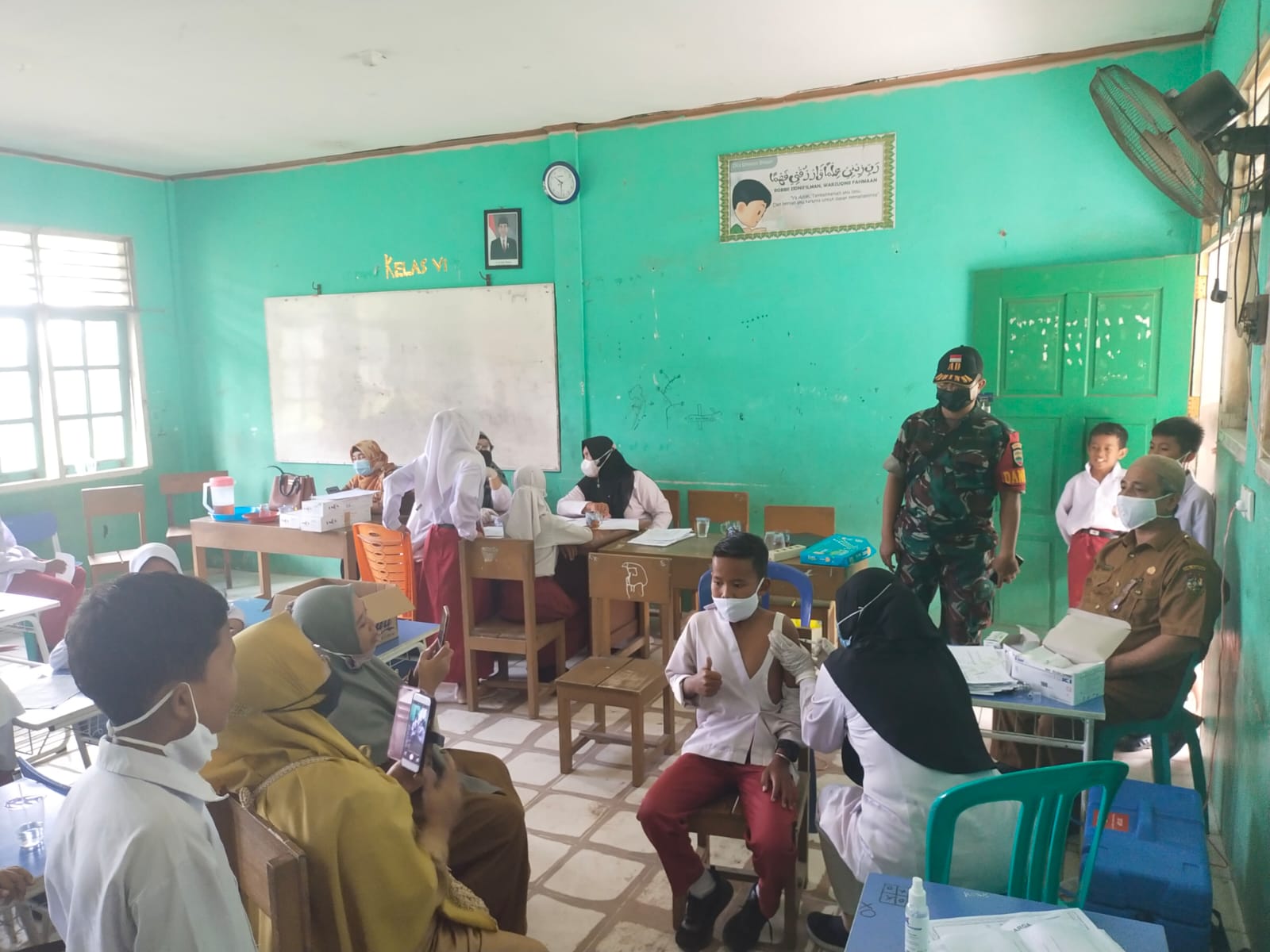 Berkat Kerja Keras dan Sinergitas TNI-POLRI dan Pemkab Sukses Habisan 16.000 Vaksin Dalam Sehari