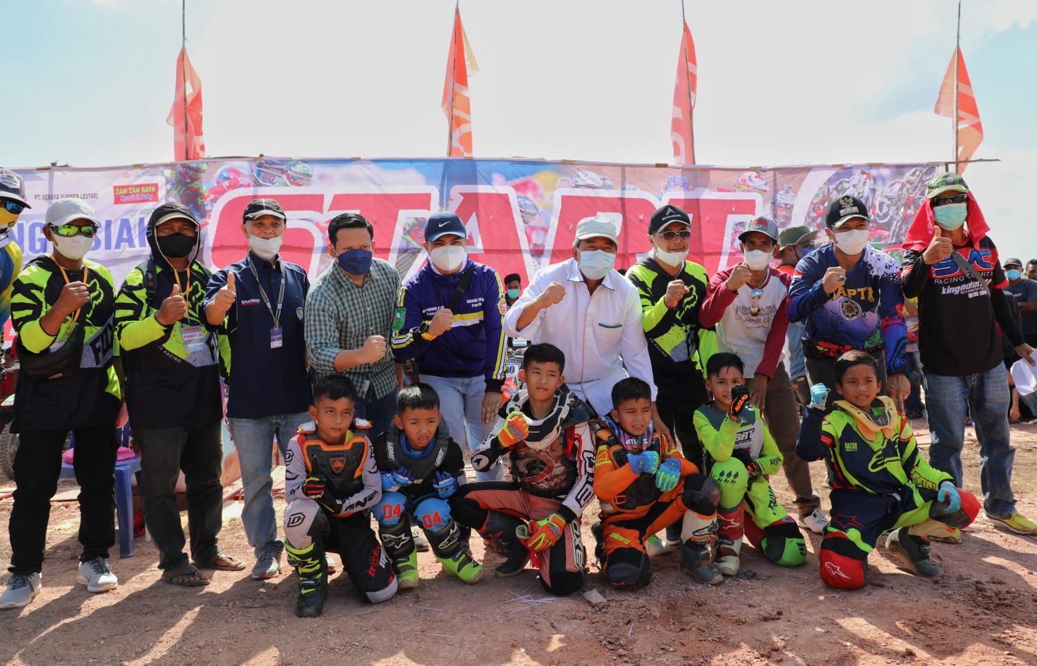 Bupati Siak Buka Kejuaraan Grasstrack dan Motocross Tumang Championship  