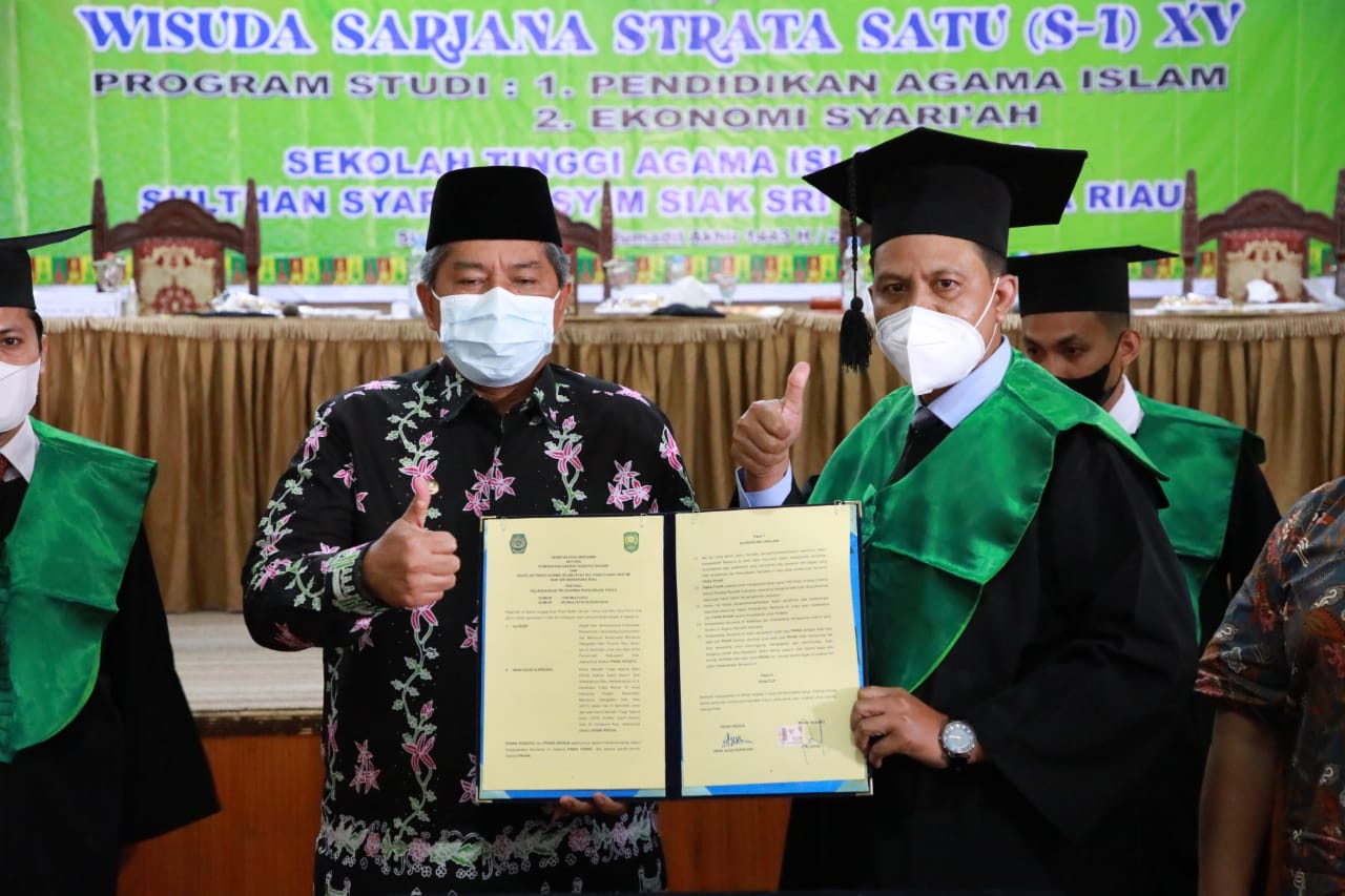 Bupati Siak Menghadiri Sidang Senat Terbuka Wisuda S1 STAI Sultan Syarif Hasyim Siak