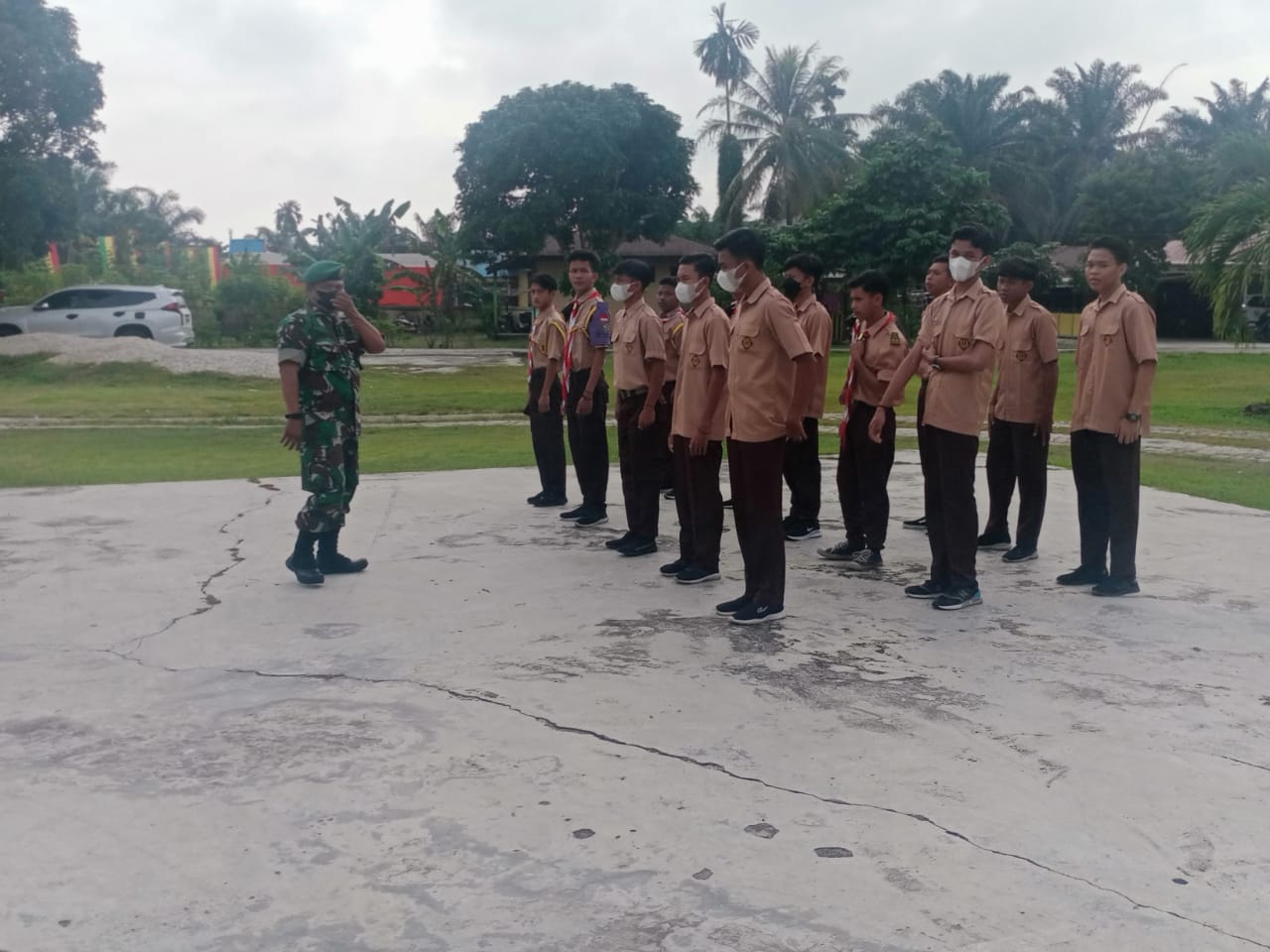 Babinsa Sertu M Rasul Koramil 14 Kepenuhan Sosialisasi Penerimaan Taruna/i Akmil