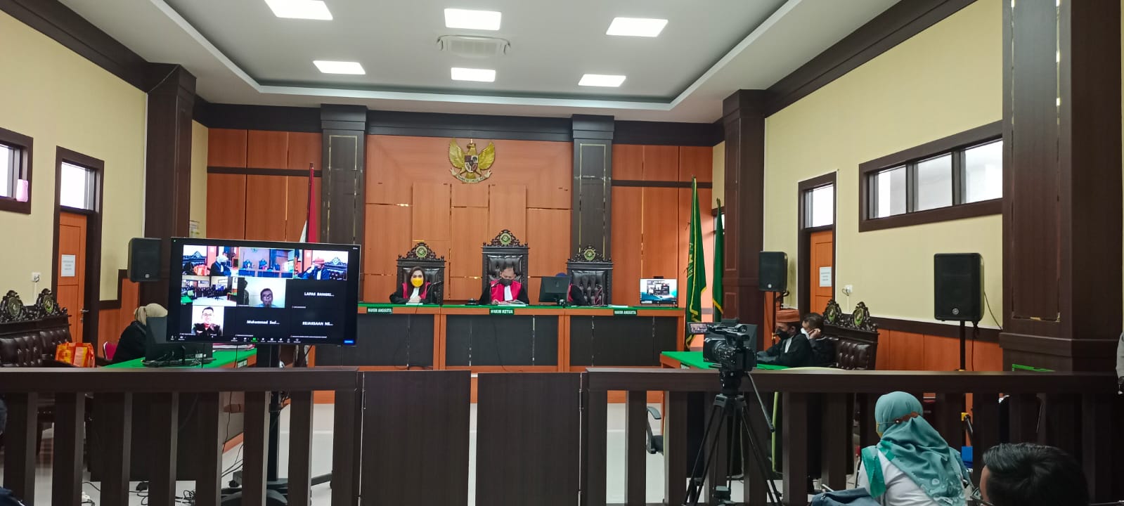 Hakim Jatuhi Vonis 3 Tahun Penjara Anthony Hamzah