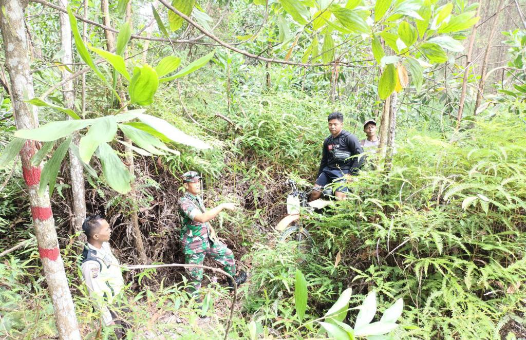 Lindungi Hutan TNTN, Babinsa Aktif Patroli Cegah Karhutla