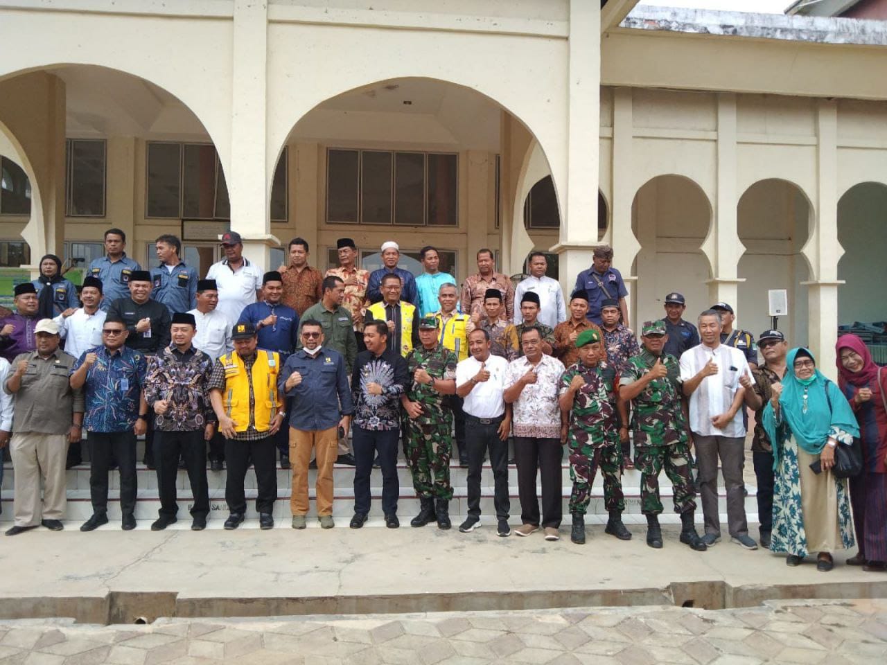 Danramil 16/Tapung Hadiri Undangan Peninjauan Pembangunan SPAM Di Wilayah Binaan