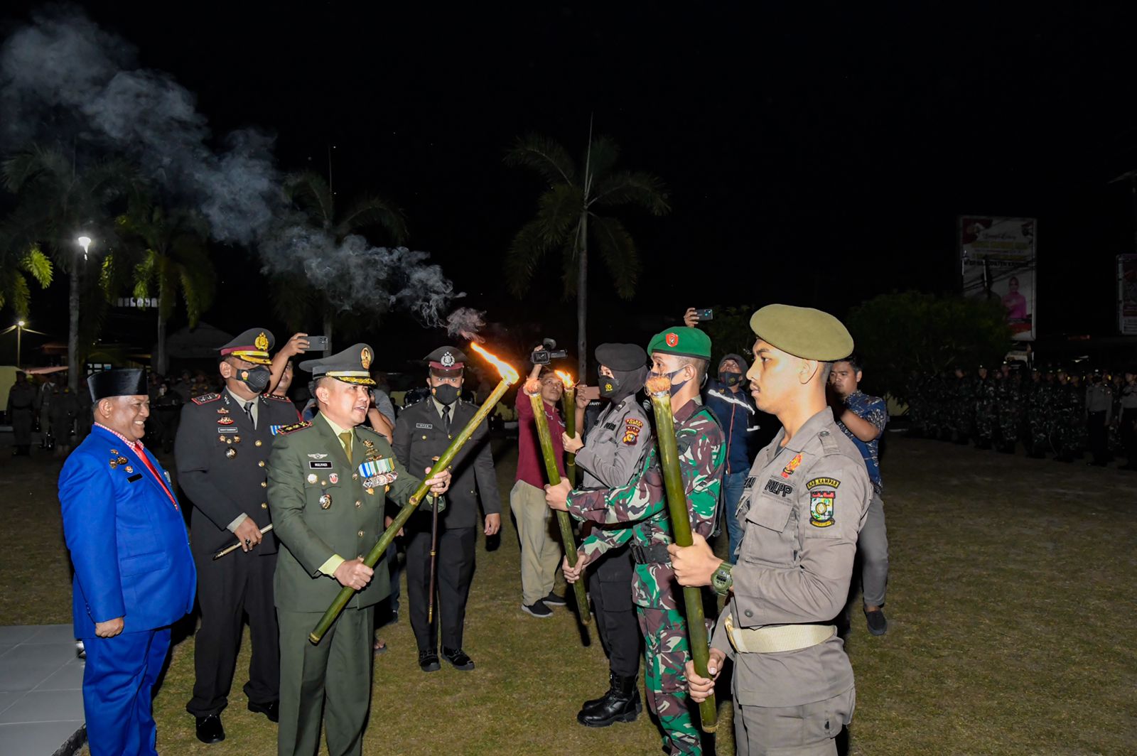 Dandim 0313/KPR Ikuti Upacara Taptu di Mapolres Kampar  