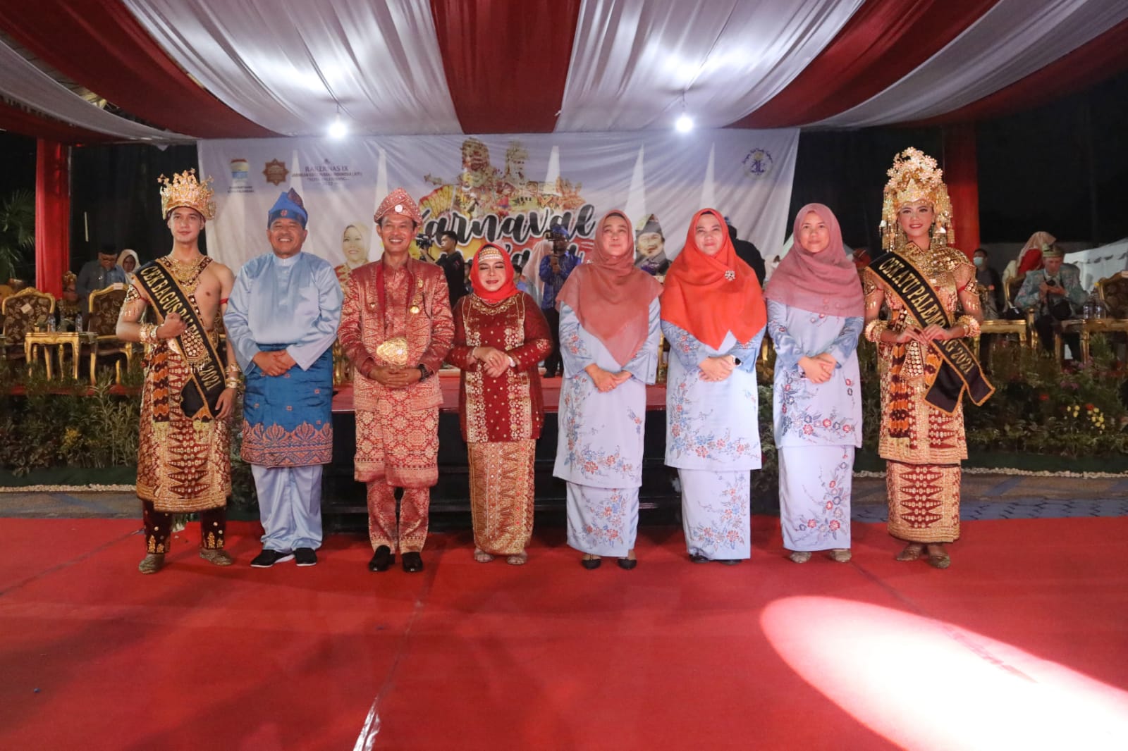 Lewat Pawai Budaya, Tenun dan Batik Siak Go Nasional
