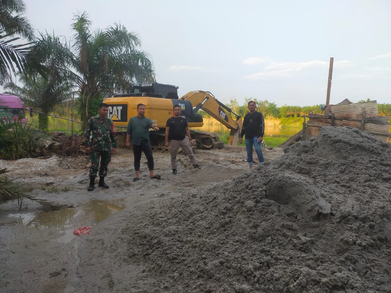 Jajaran Polda Riau Ungkap 23 Kasus Penambangan Ilegal, 37 Pelaku Dibekuk