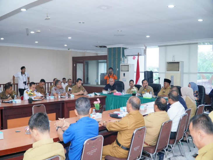 Pemkab Kampar Gelar Rapat Bersama KI dan Pemprov Riau