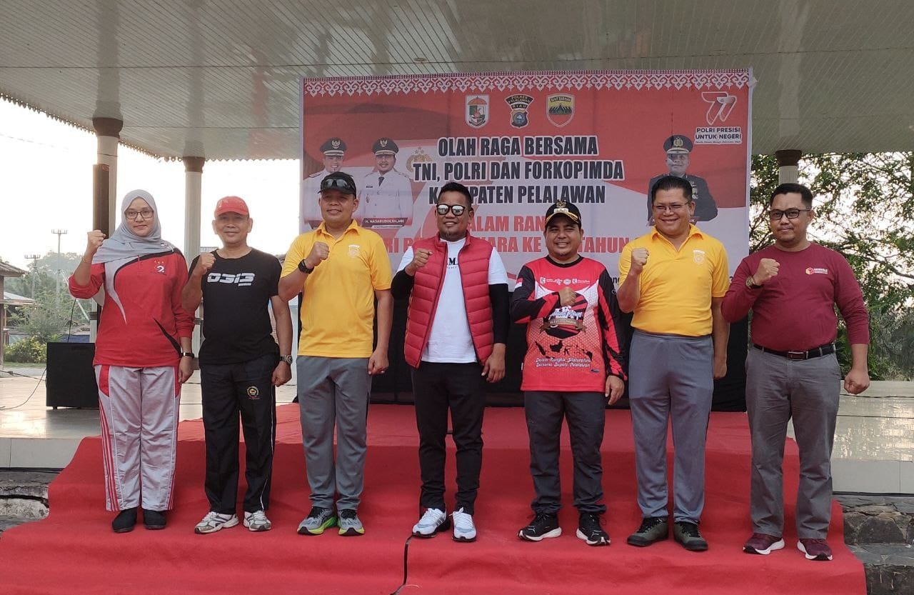 Danramil 04/PKL Kuras Ikuti Olahraga Bersama TNI Polri, dan Masyarakat Sambut HUT Bayangkara Ke 77